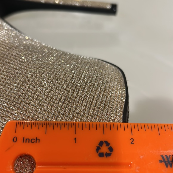 Shimmery Gold High Heel Platform Pumps,NWT, sz 9 - Picture 6 of 13